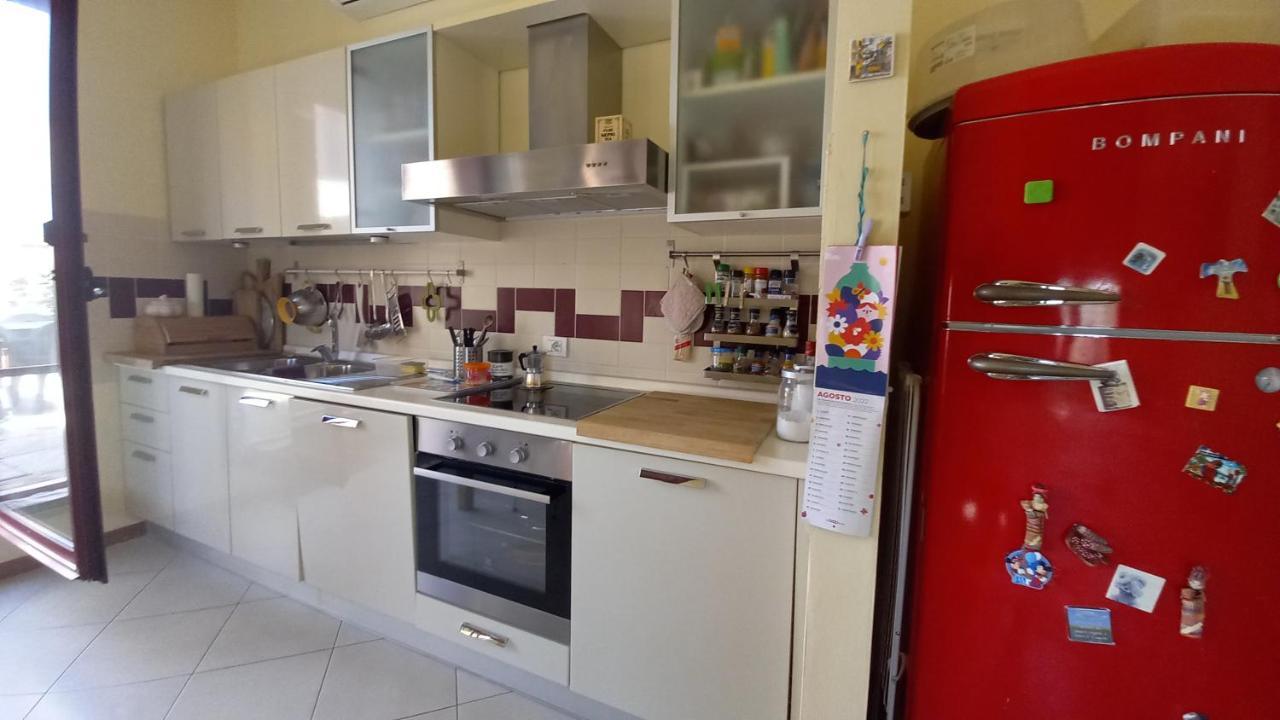 Apartamento Accesso Diretto Sul Mare Maredilucecala Calambrone Exterior foto