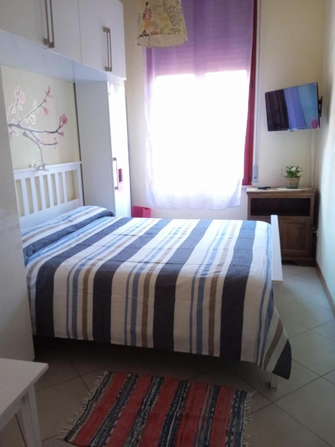 Apartamento Accesso Diretto Sul Mare Maredilucecala Calambrone Exterior foto