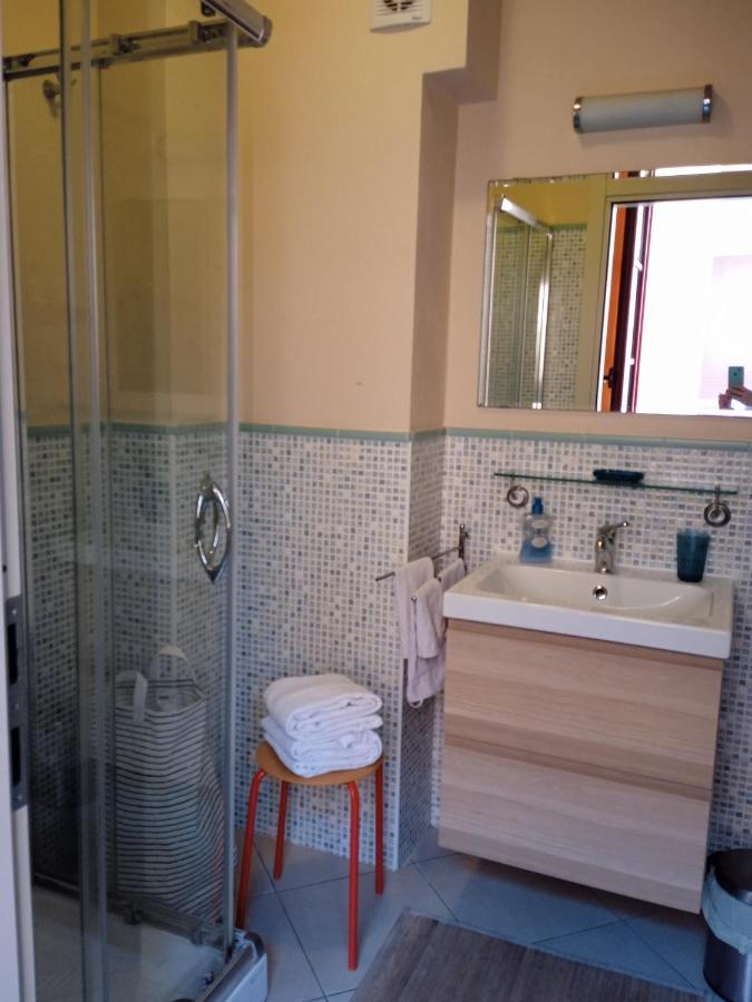 Apartamento Accesso Diretto Sul Mare Maredilucecala Calambrone Exterior foto